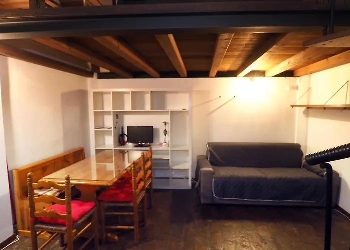 Piazza Della Pace Apartment