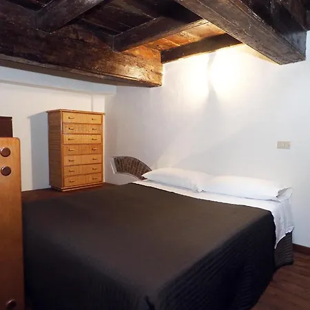 Apartament Piazza Della Pace Bolonia